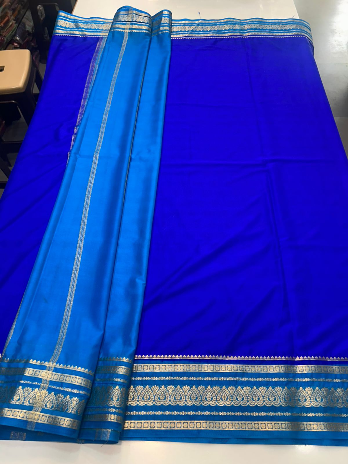 Crepe Plain Saree With Contrast Blouse (2426A)