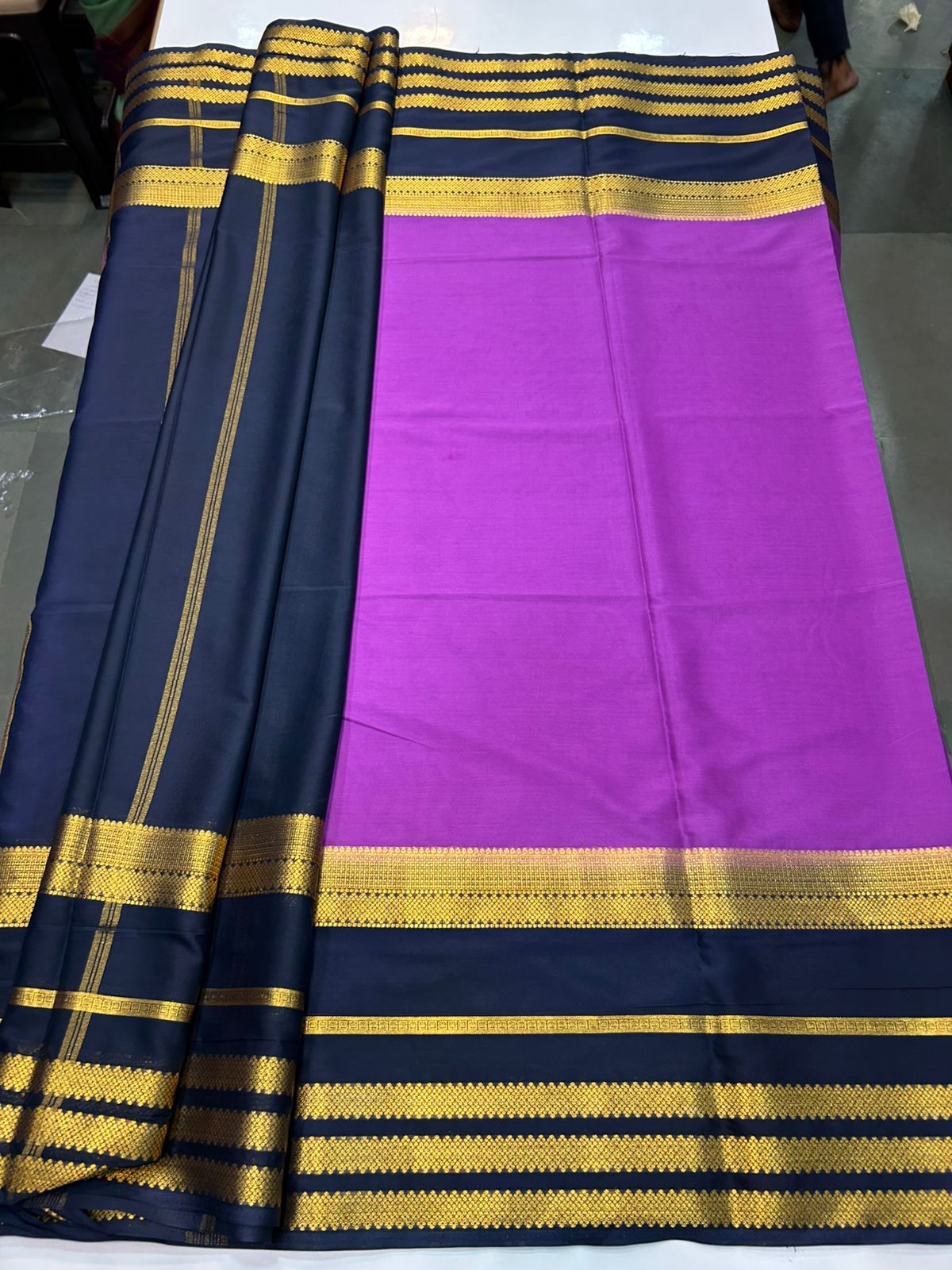Crepe Premium Saree  Contrast Blouse (2510A)