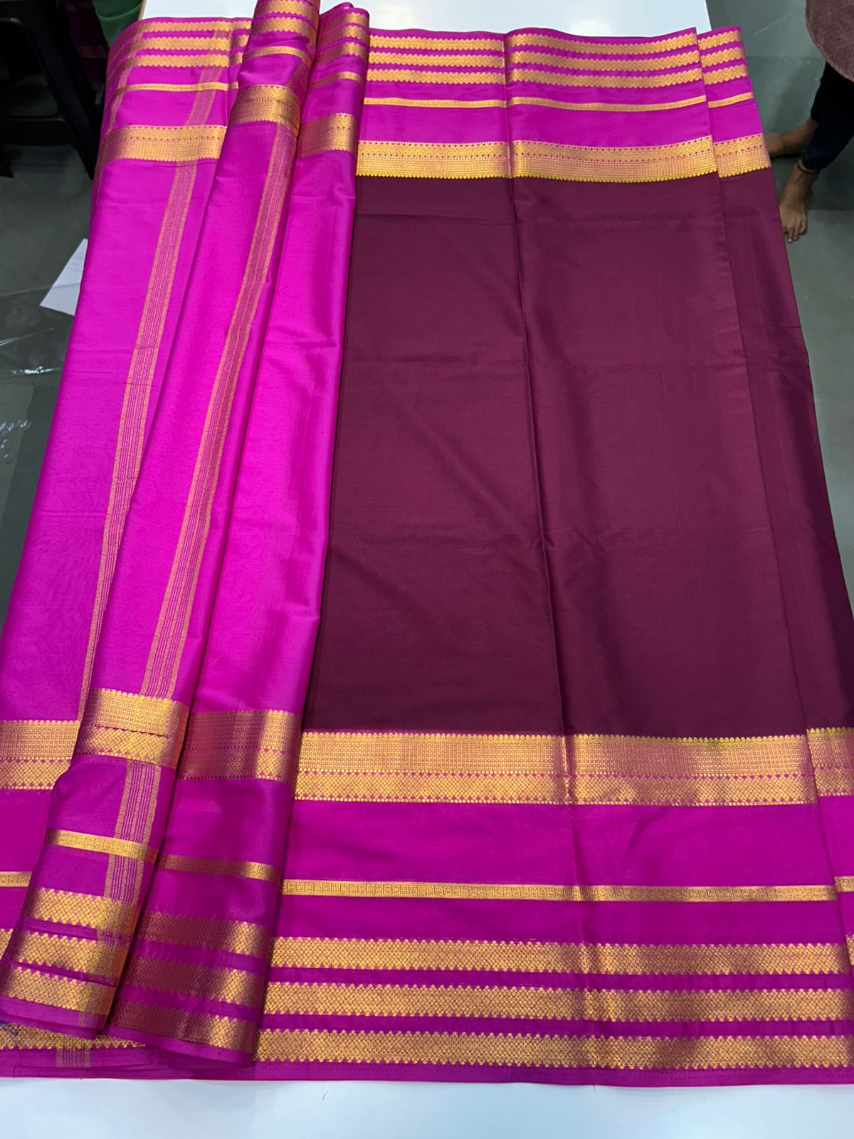 Crepe Premium Saree  Contrast Blouse (2510A)
