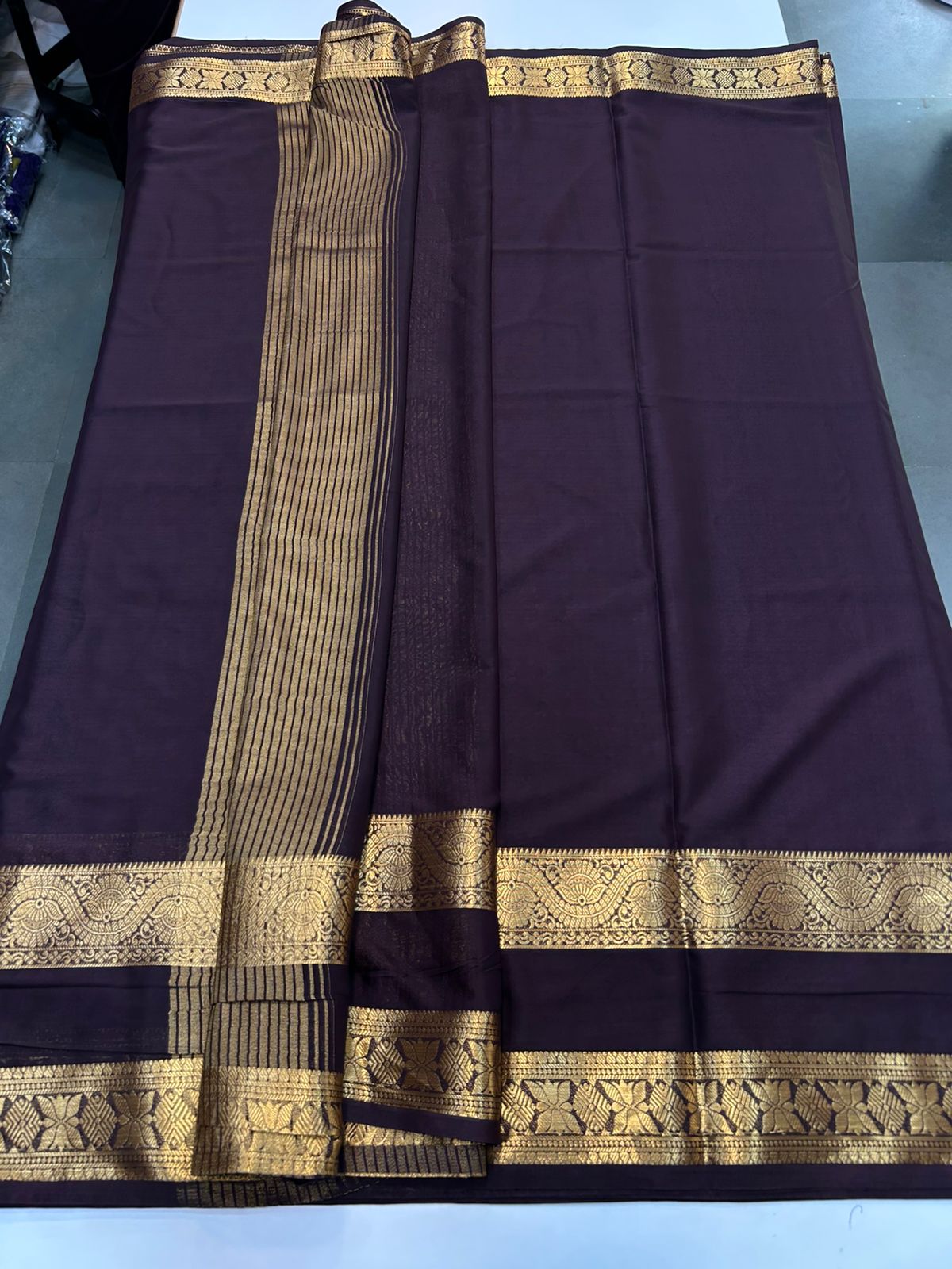 Crepe Self Saree (2507)