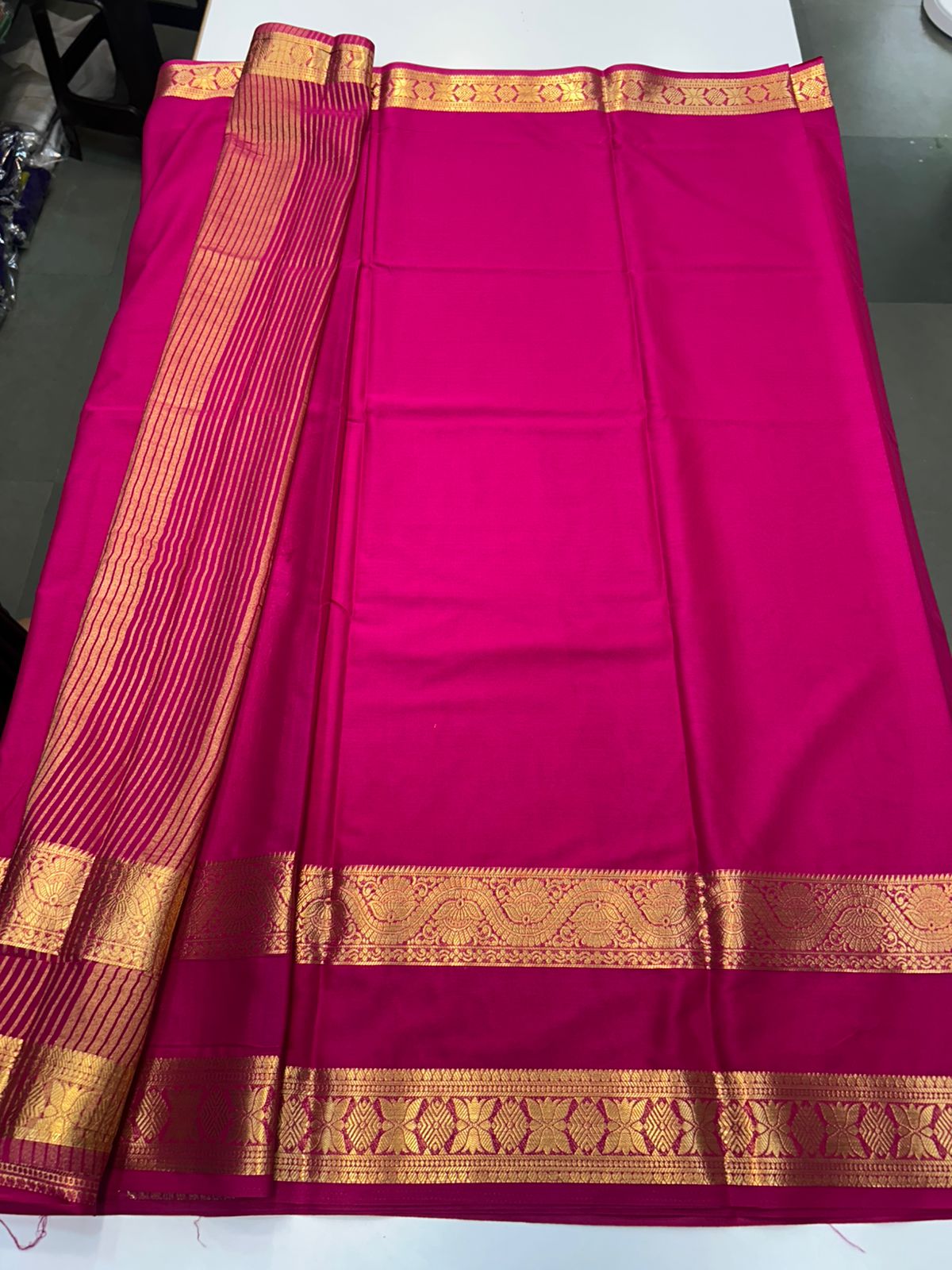 Crepe Self Saree (2507)