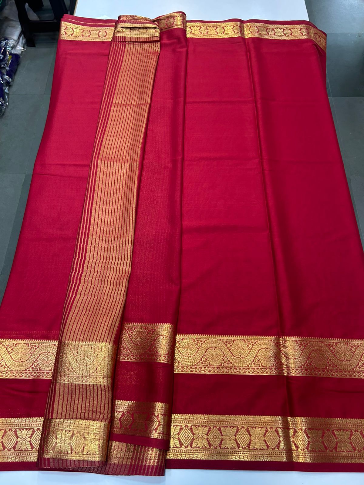 Crepe Self Saree (2507)