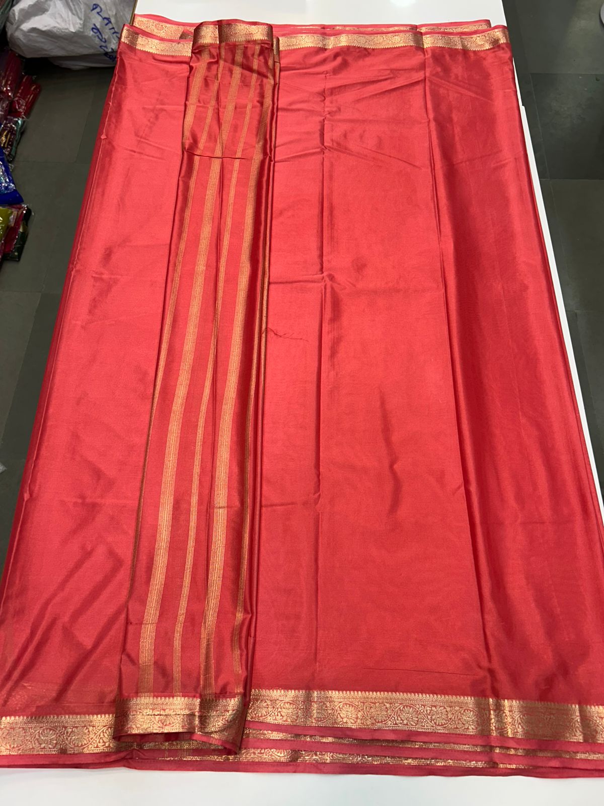 Mysore Crepe Self Ivory Jari (2543)