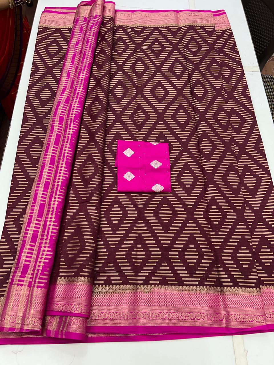 Viscos Georgette Diamond Saree (2604)
