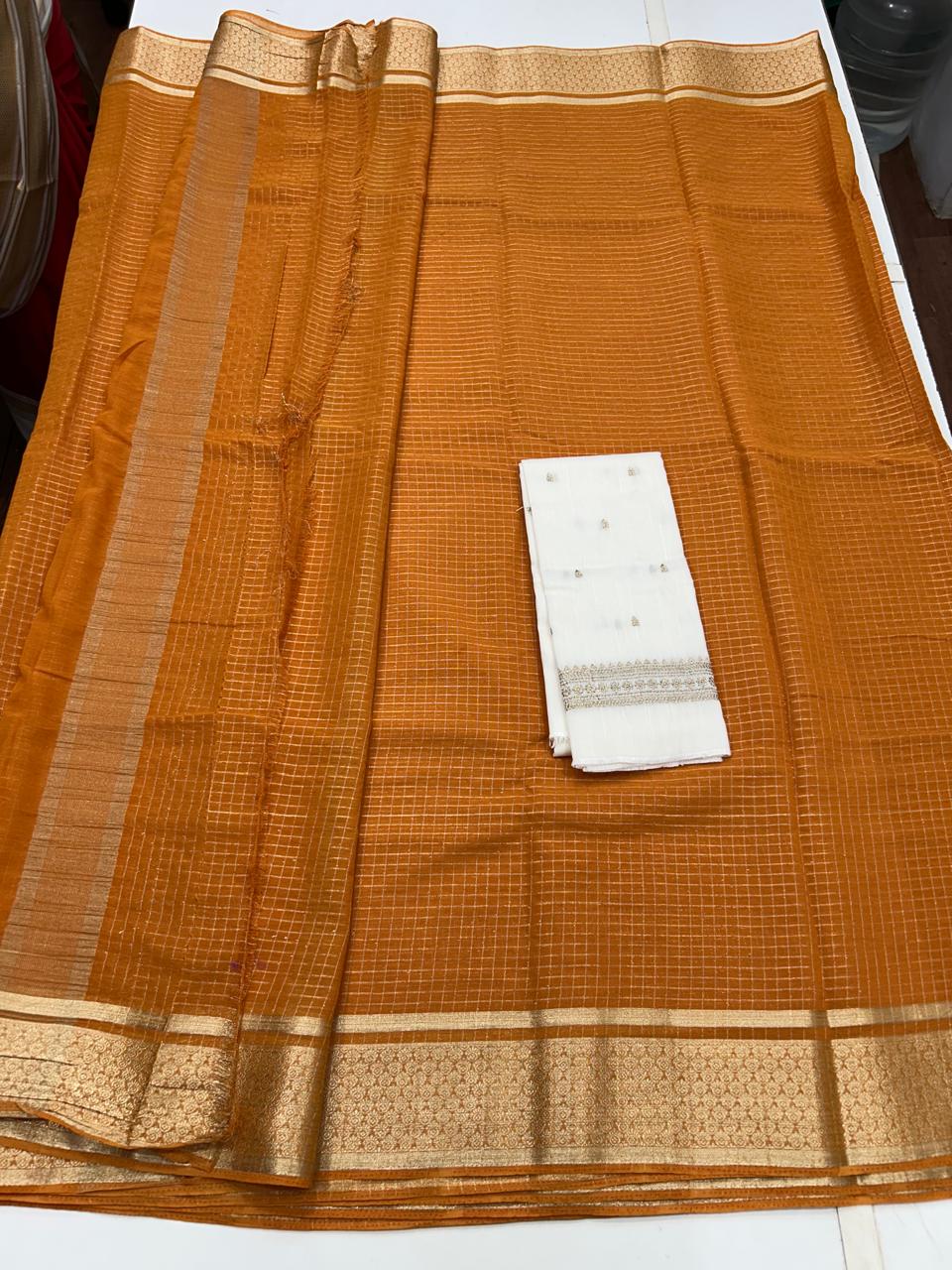 Chinnon Self Chex Saree (2674)