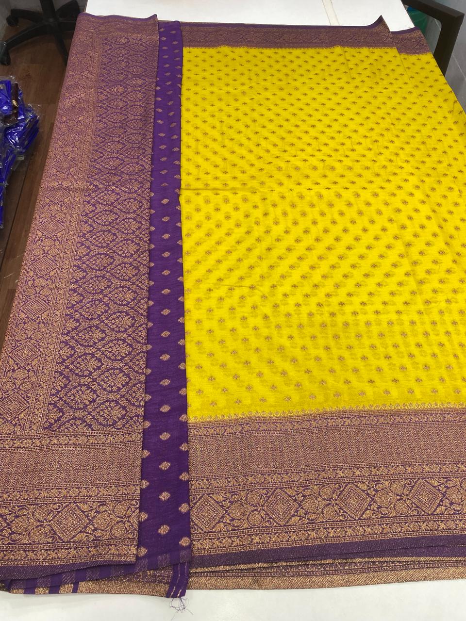 Khaddi Georgette 1000 Butta Saree (2723)