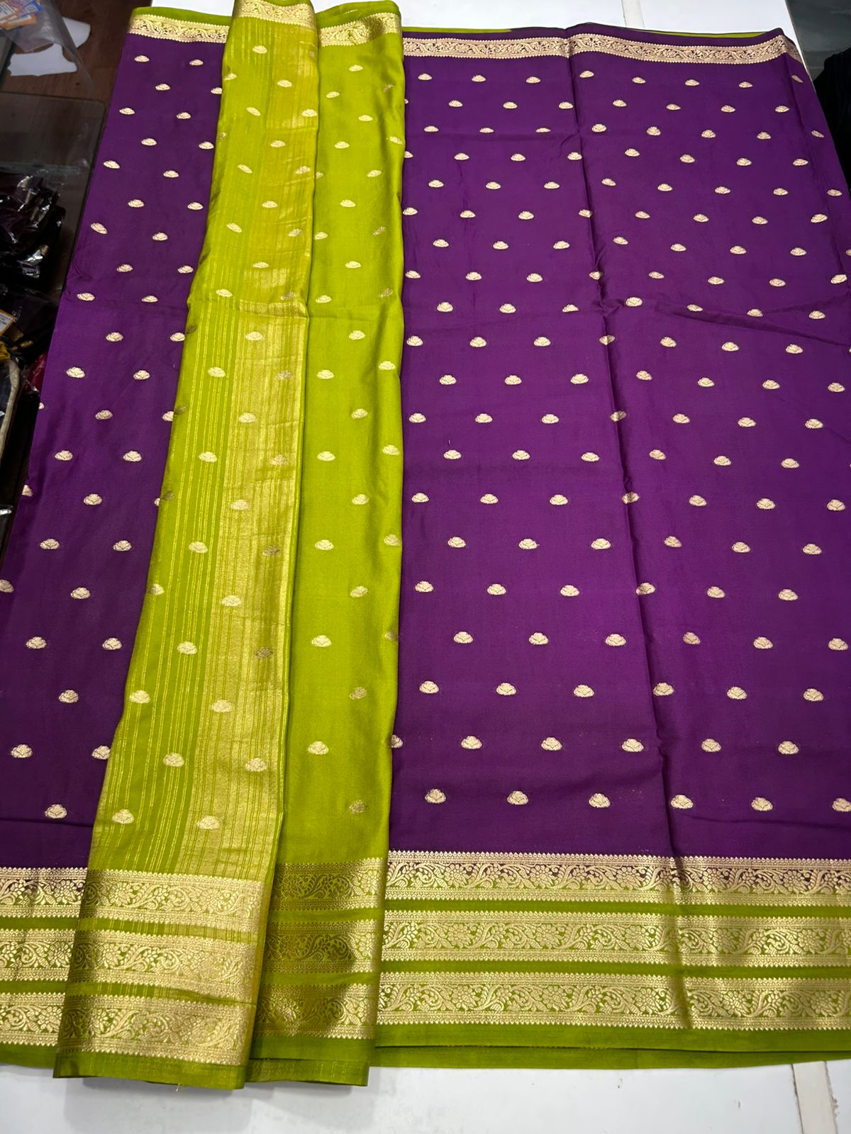 Crepe Georgette Butta Saree (2780)