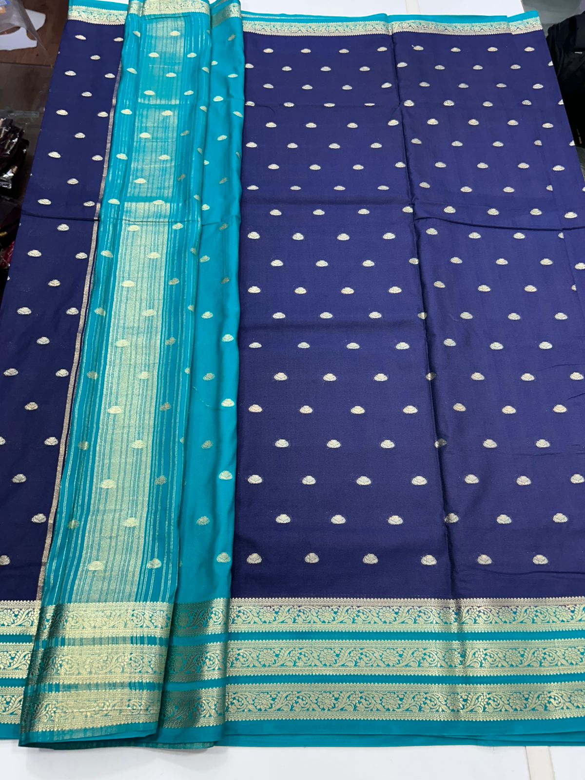 Crepe Georgette Butta Saree (2780)