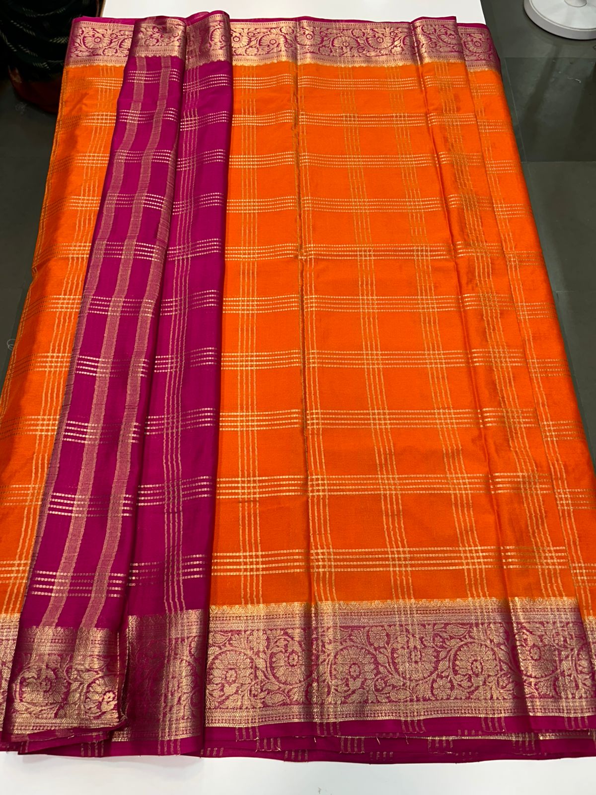 Chinnon Checks Saree (2867)