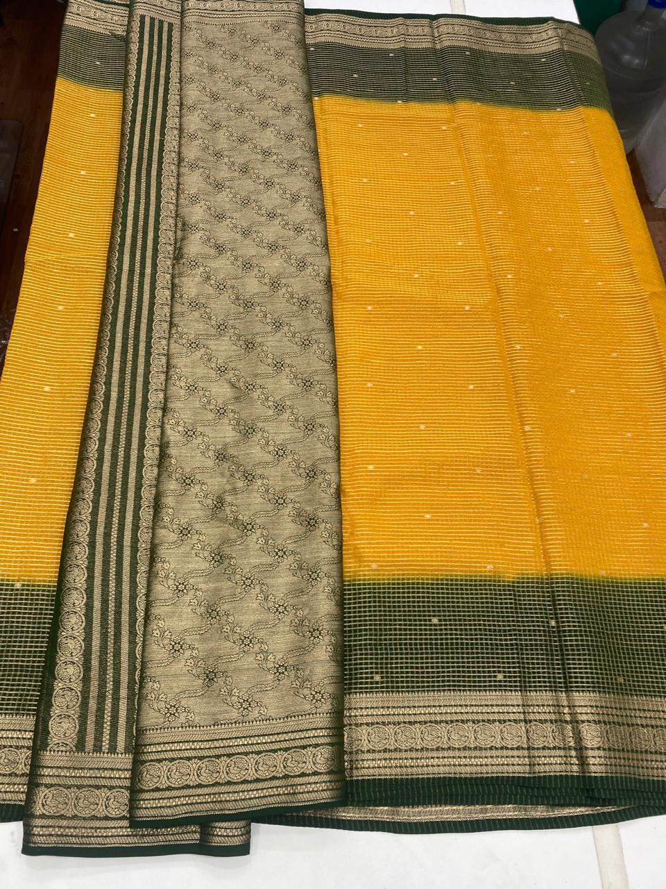 Georgette Checks Butta Saree (2820)