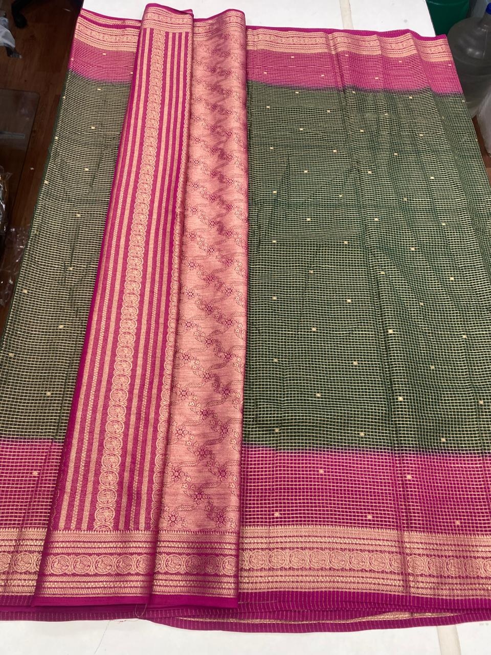 Georgette Checks Butta Saree (2820)