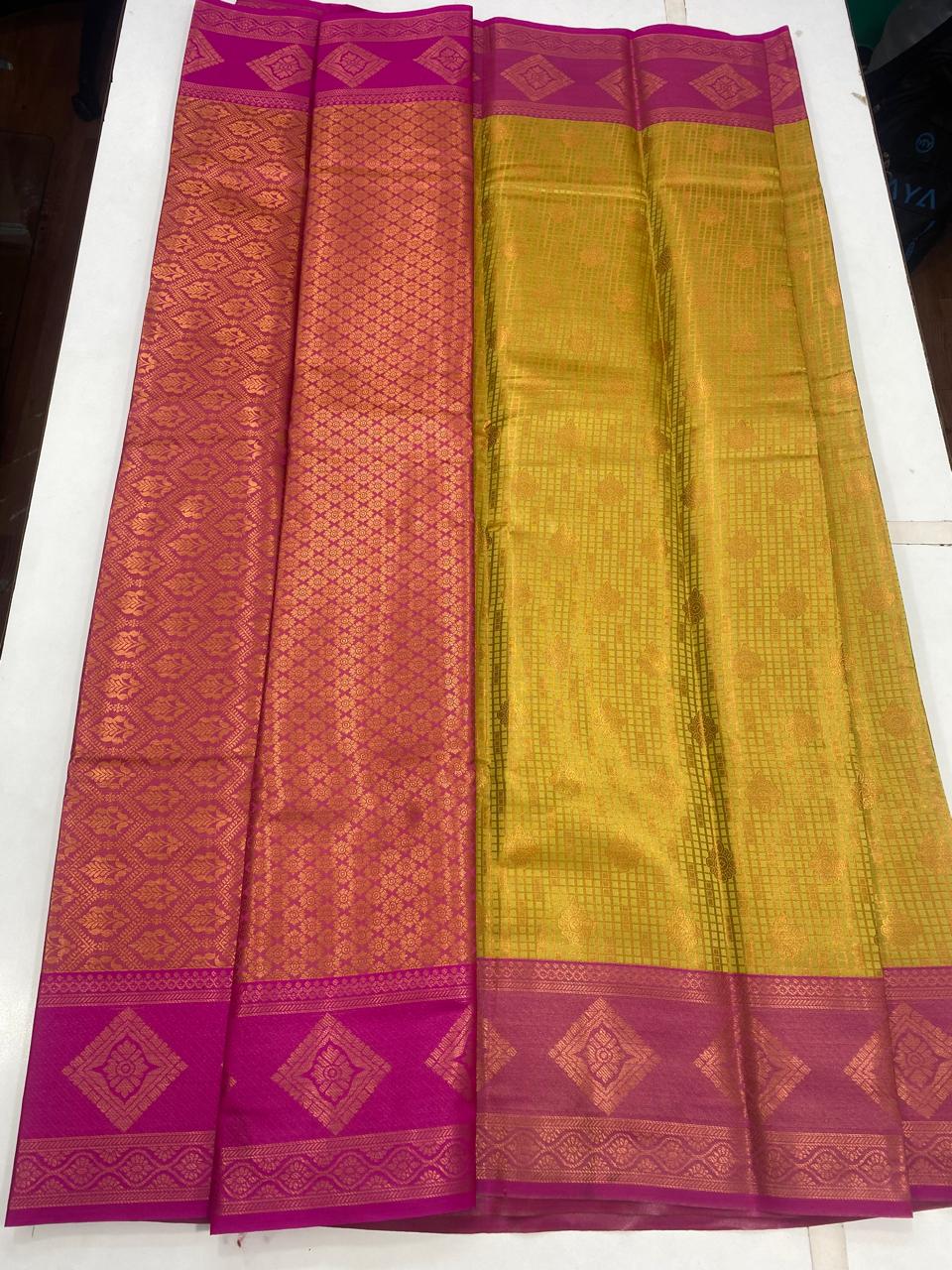 Semi Silk Broket Saree (2817)