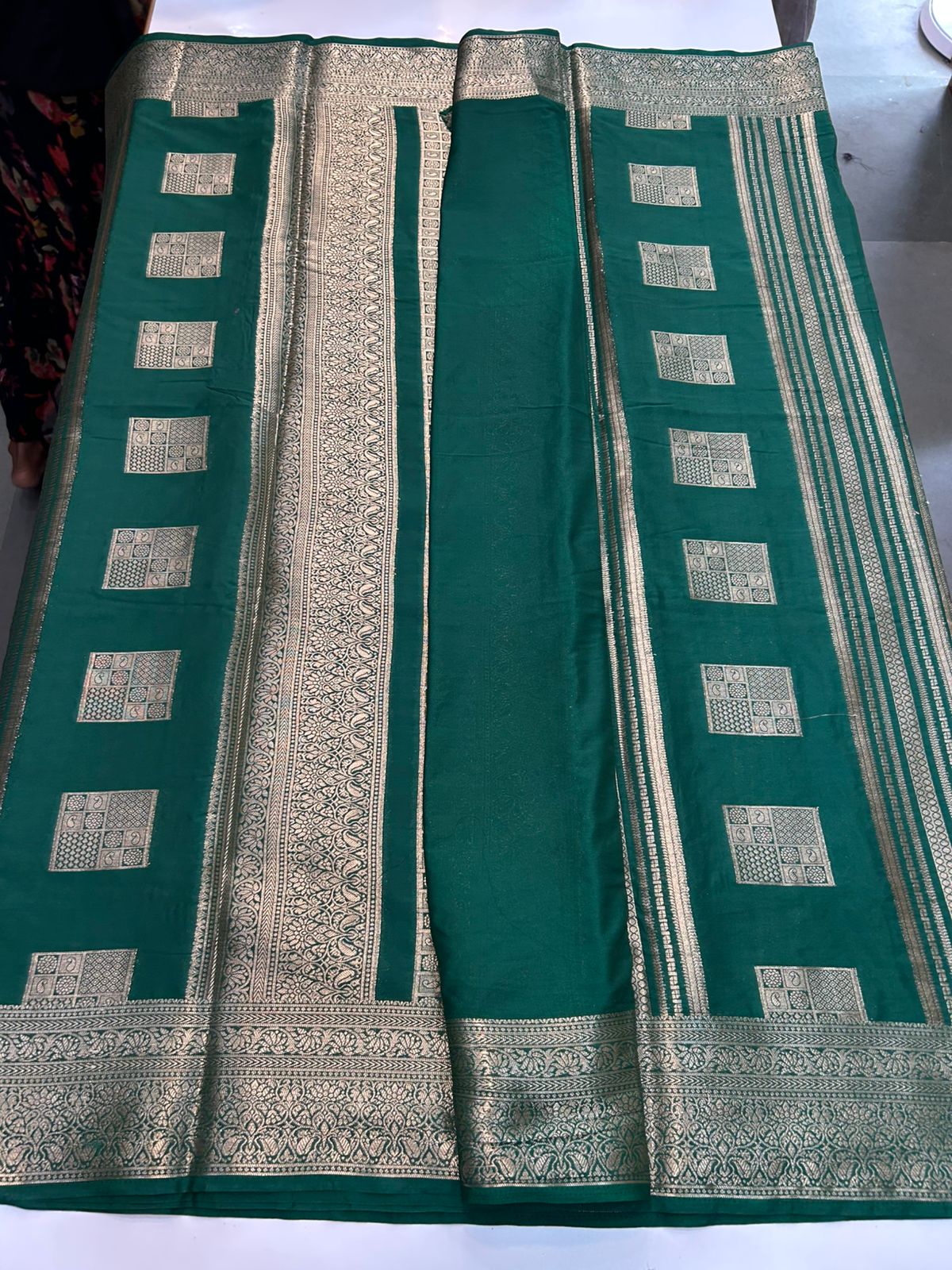 Mysore Crepe Self Butta Saree (2890B)
