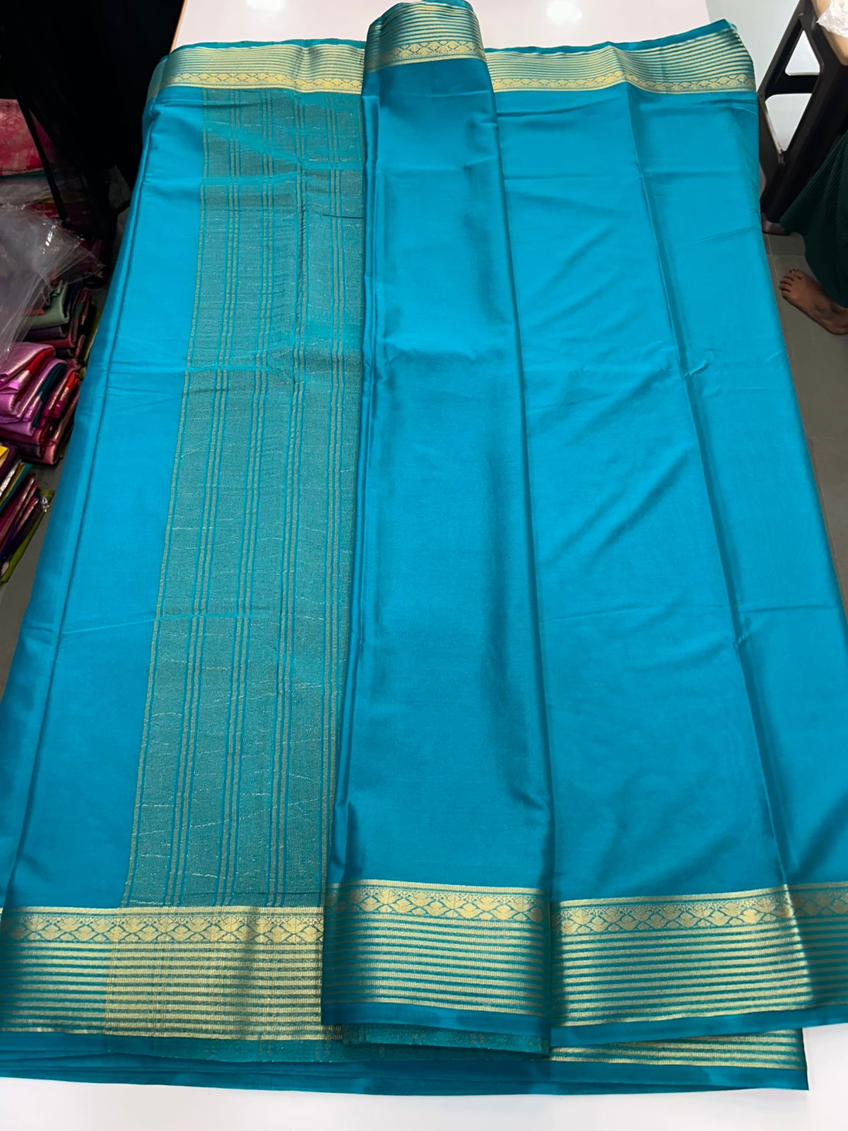 Mysore Crepe Self Saree (2900)