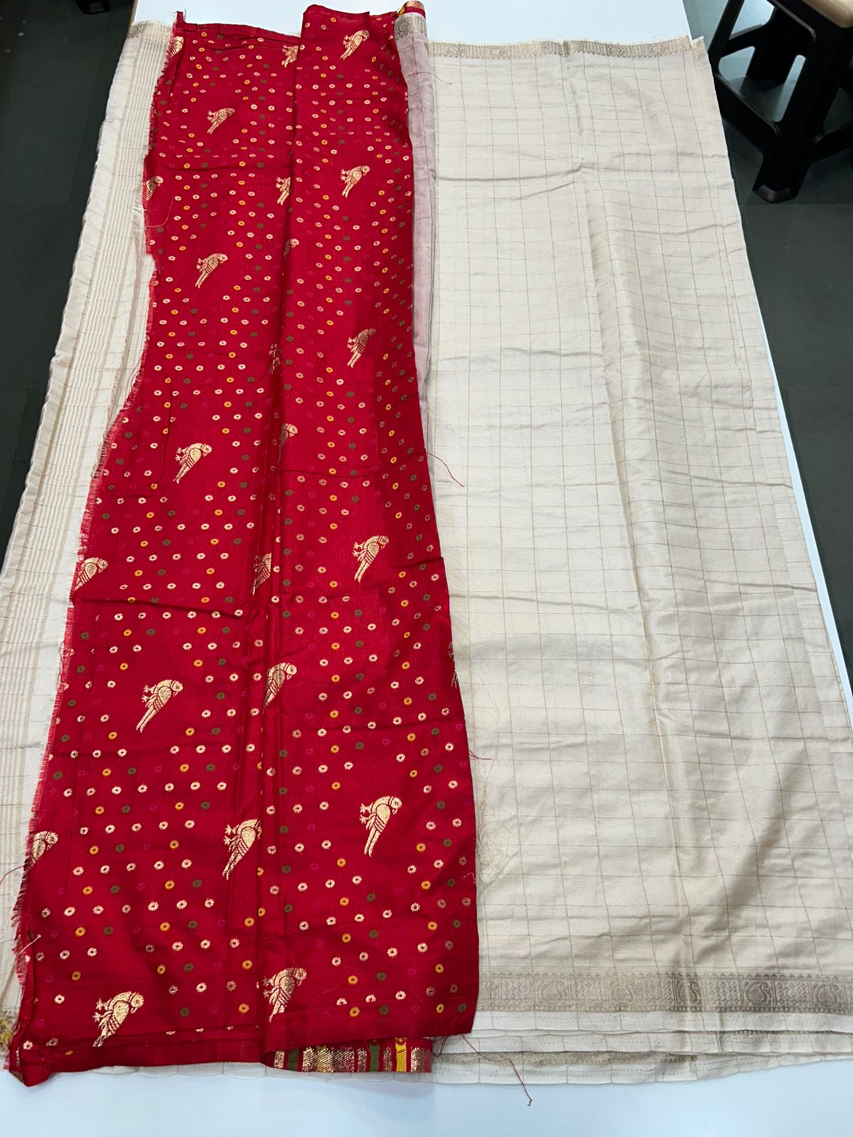 Chinnon checks Saree (2895)