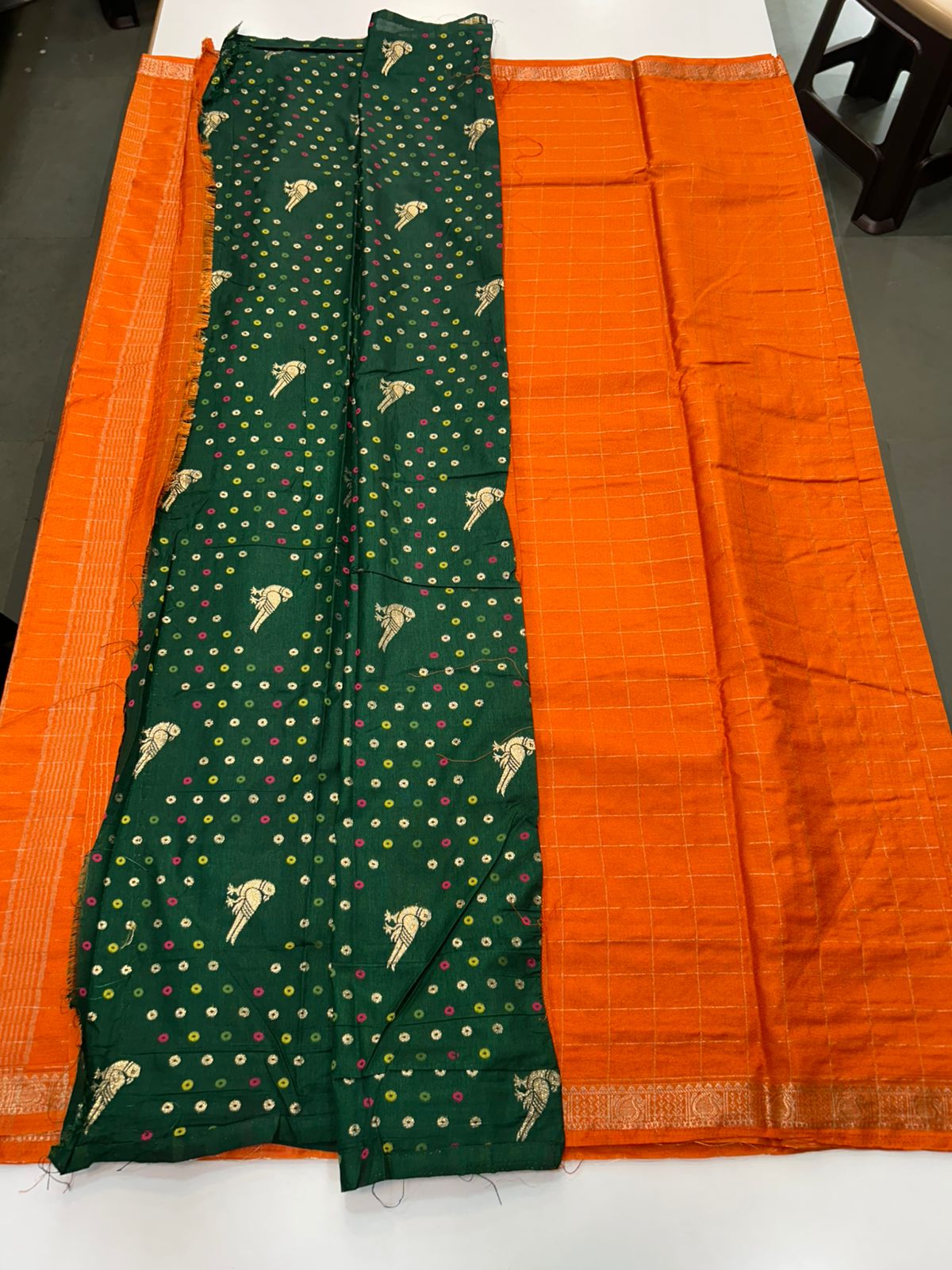 Chinnon checks Saree (2895)