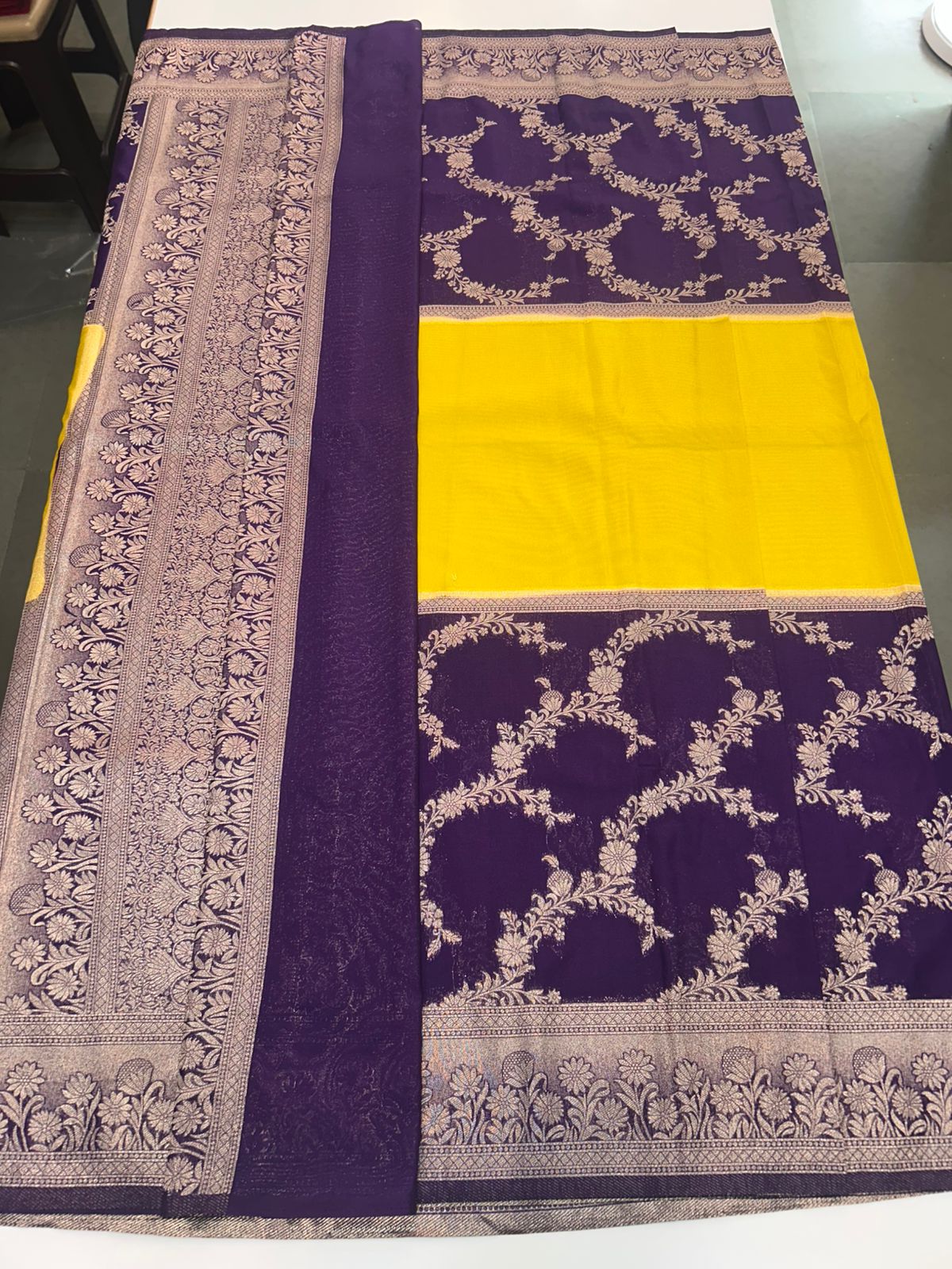 Khaddi Georgette Big Jal Border Saree (2893)