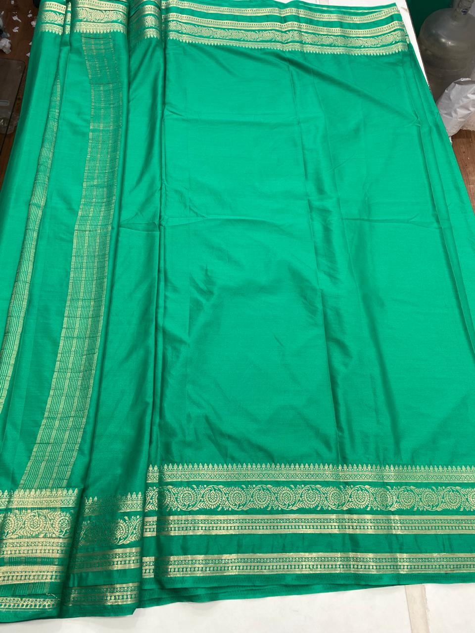 Mysore Crepe Self Saree (2901)