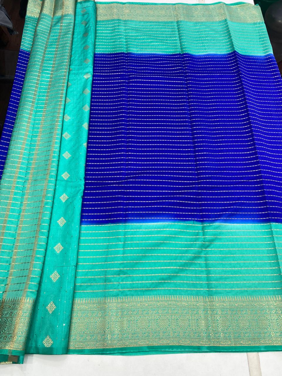 Gatti Border Lines Saree(2920)
