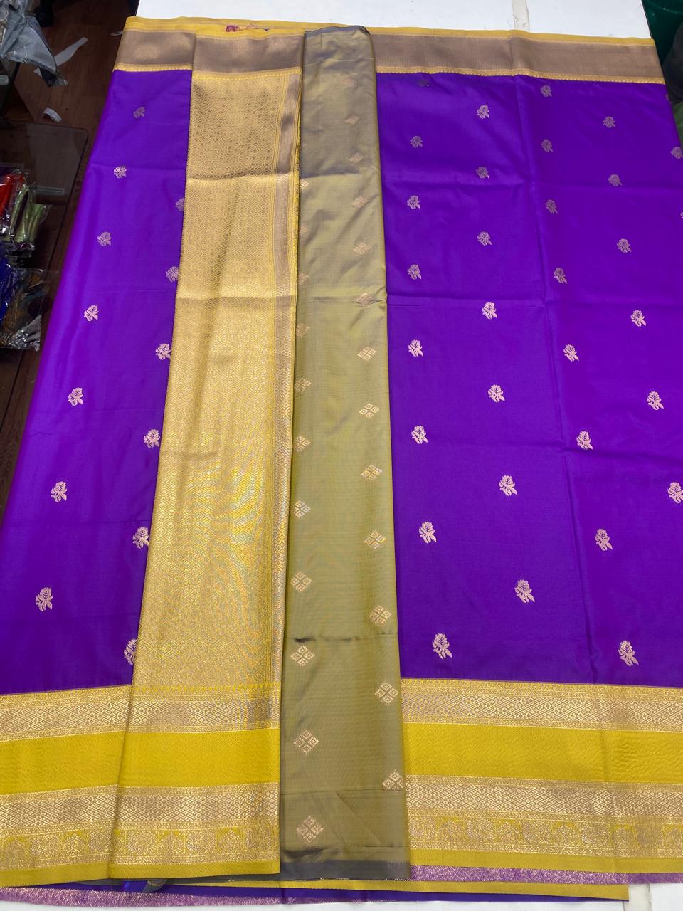 Soft Silk Butta Saree (2924)