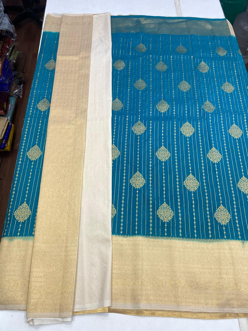 Khaddi Chinnon Butta Saree(2937A)