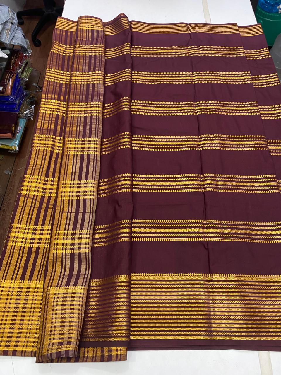 Crepe Georgette Body Lines Jari Border Saree (2934B)