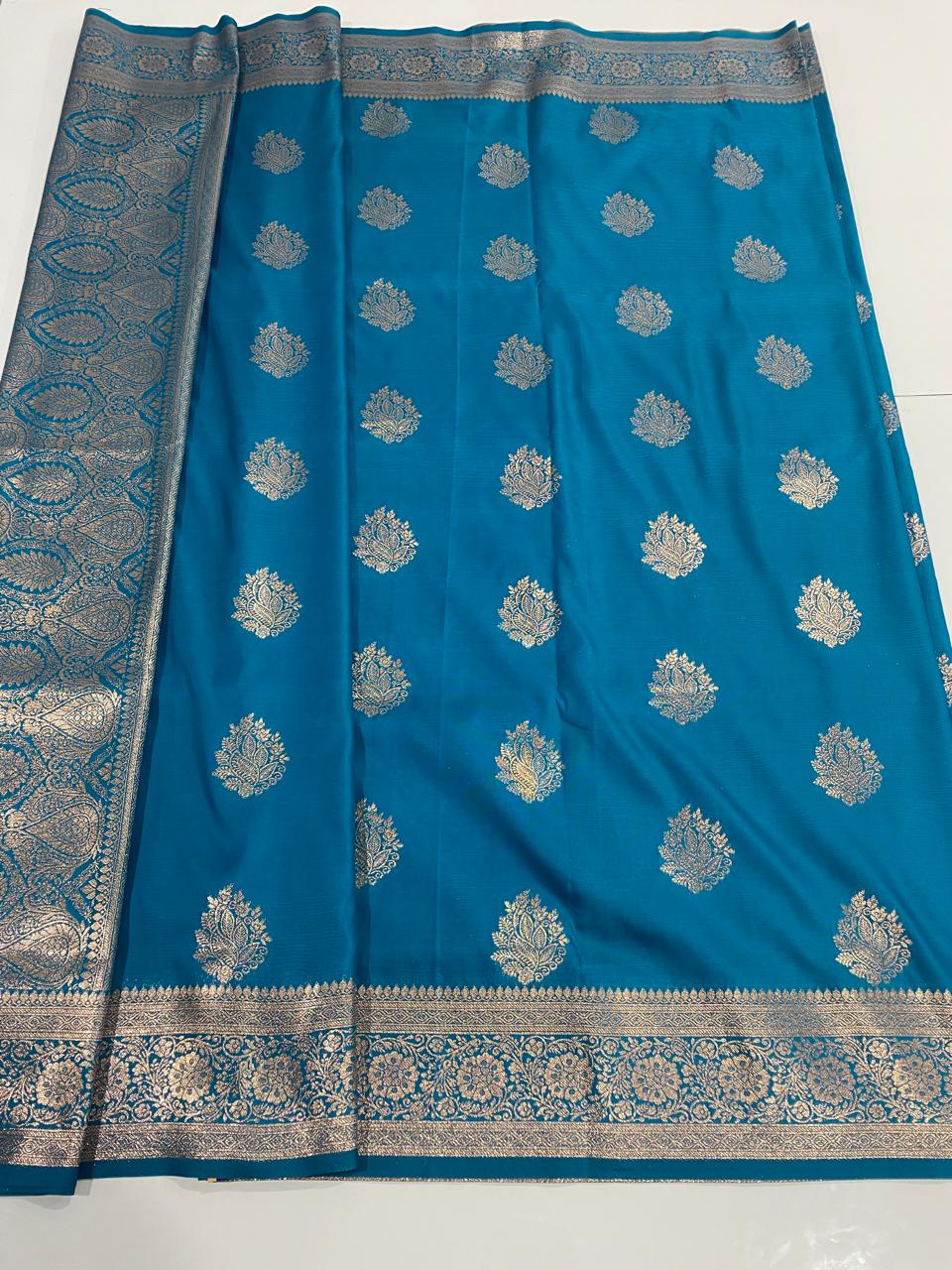 Semi Silk Butta Saree (2987)