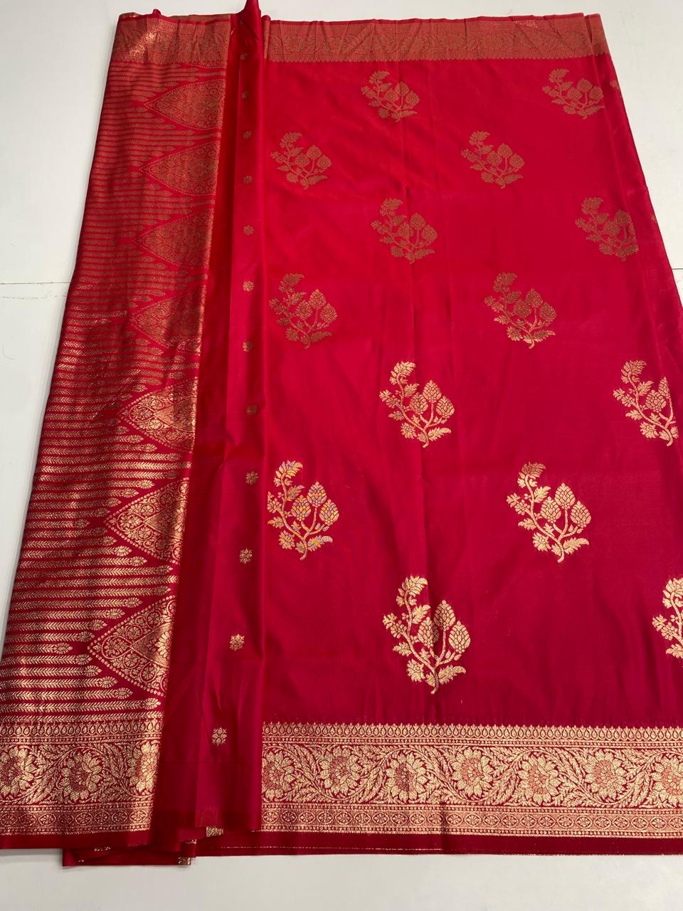 Semi Silk Butta Saree  (3000A)