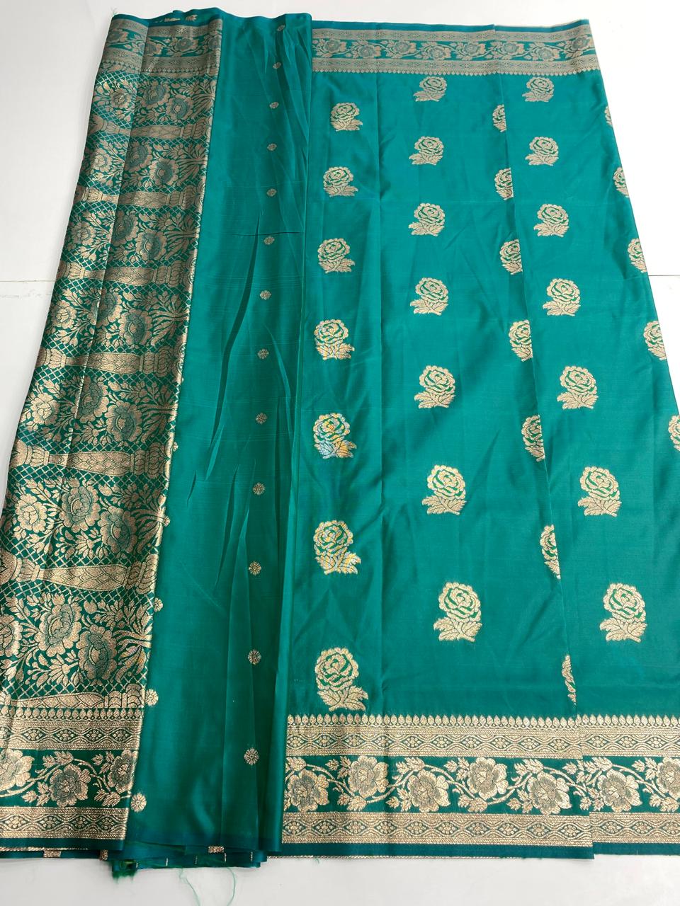 Semi Silk Butta Saree (3000B)