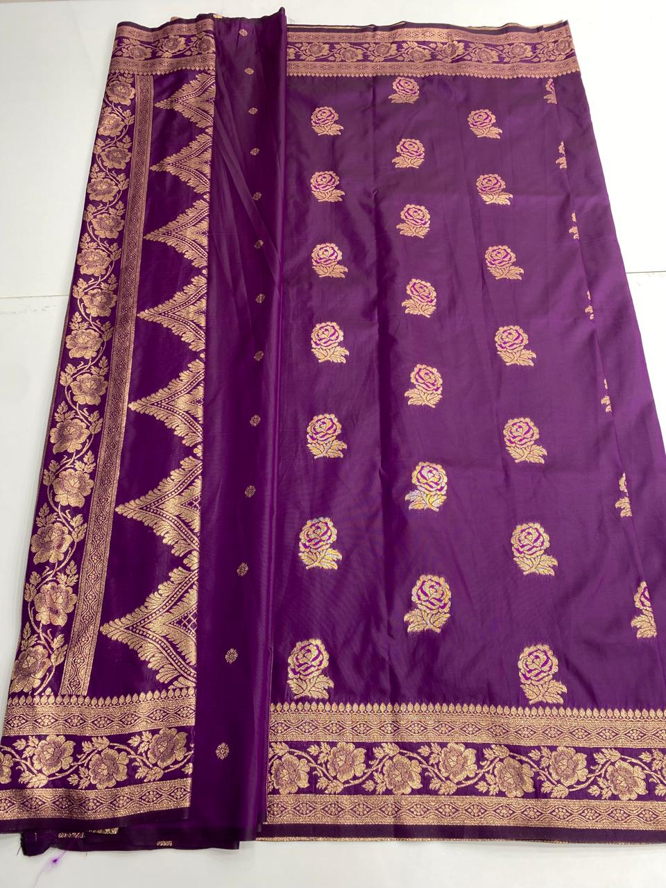 Semi Silk Butta Saree (3000B)