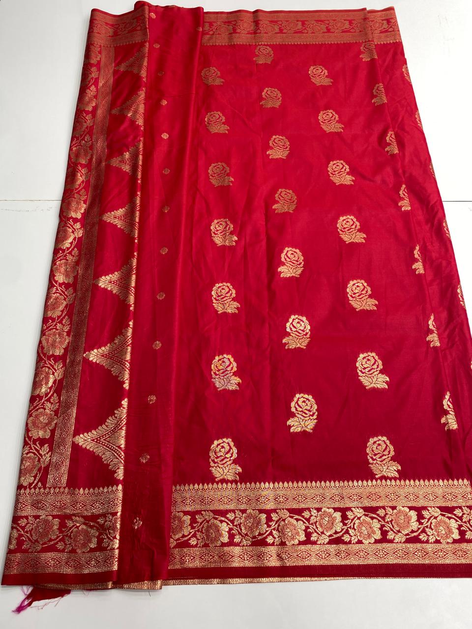 Semi Silk Butta Saree (3000B)