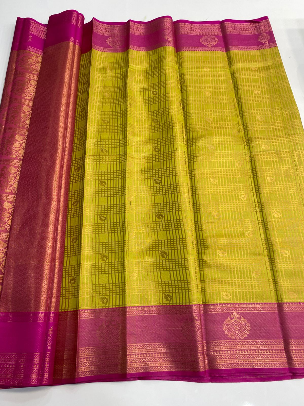 Semi Silk Broket Saree (3113B)