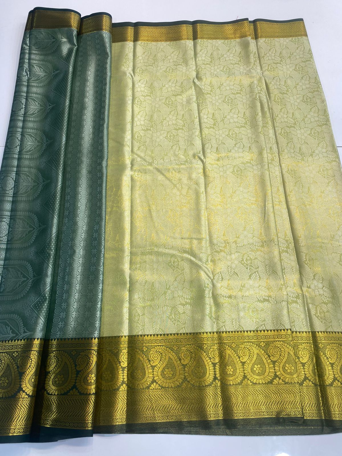 Semi Silk Broket Saree (3128)