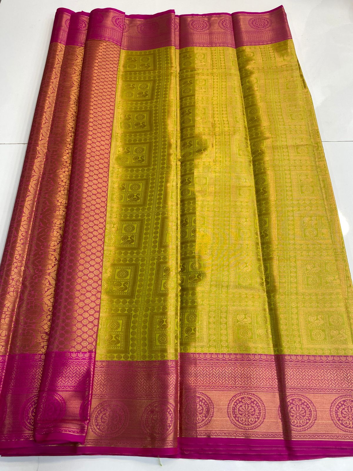 Semi Silk Broket Saree (3113E)