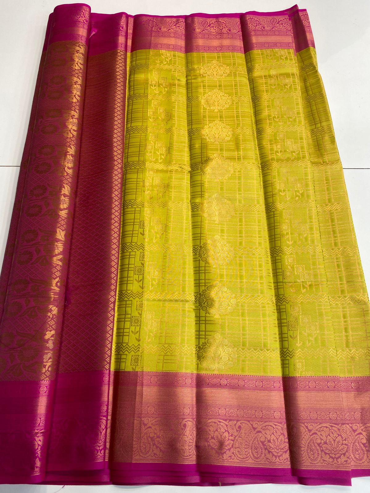 Semi Silk Broket Saree (3113F)