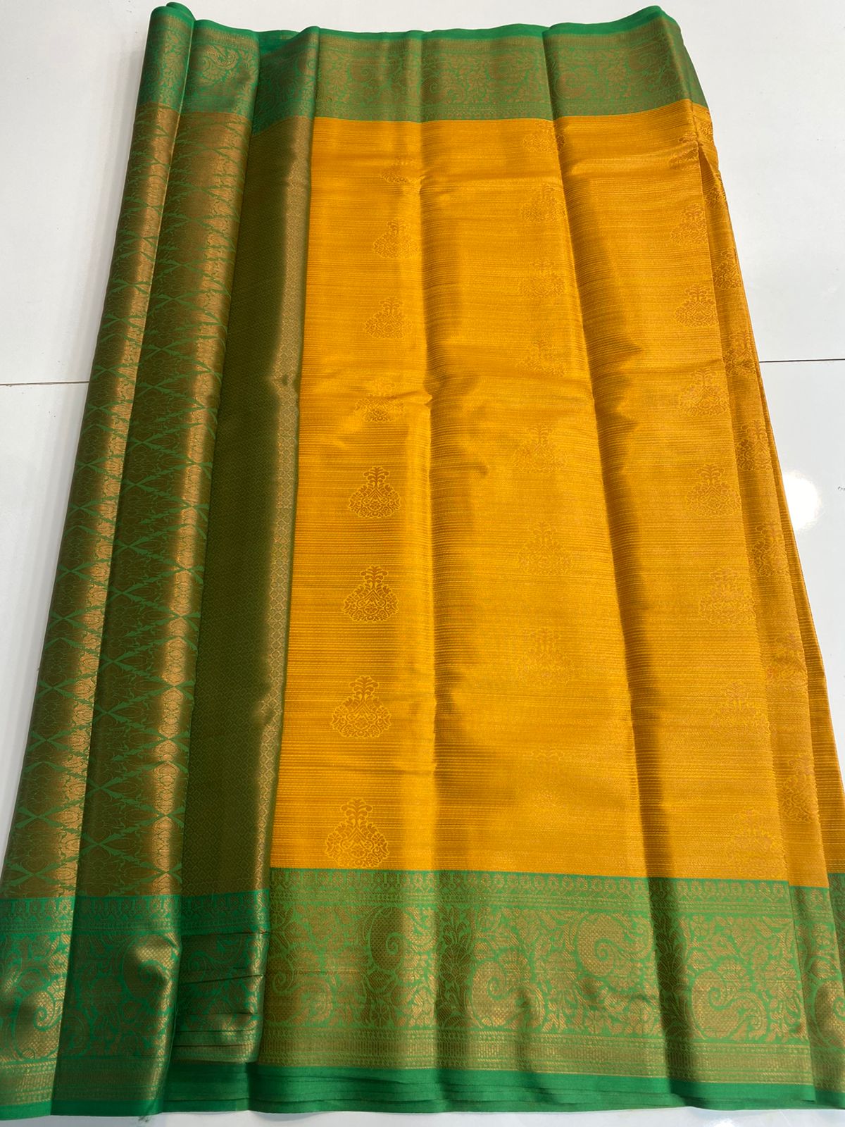 Semi Silk Broket Saree (3113G)
