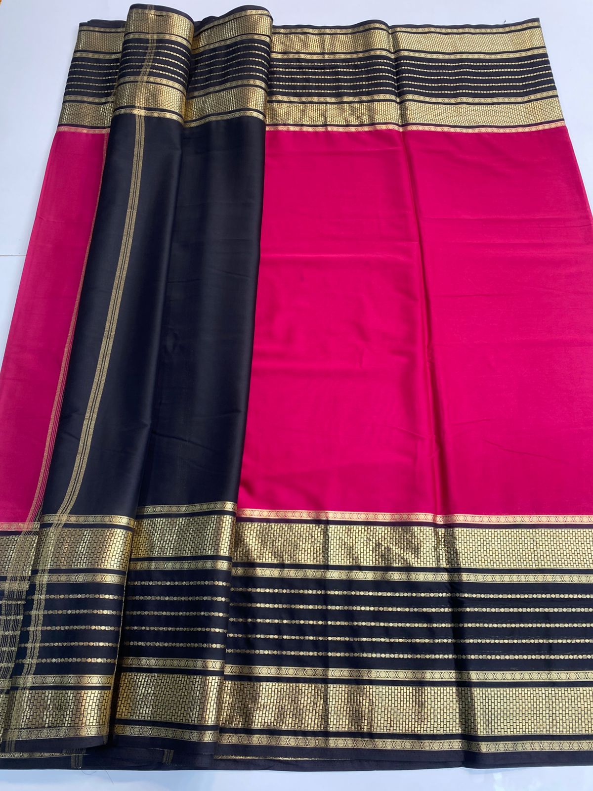 Mysore Crepe Bentex Border (3152)