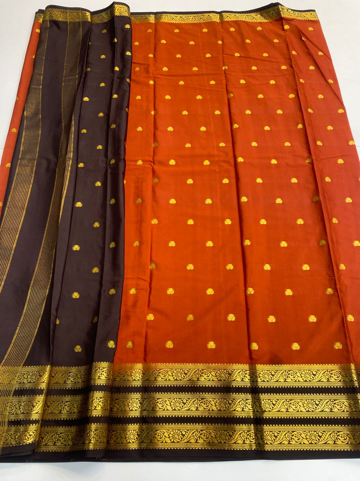 Mysore Crepe Butta Saree (3160)