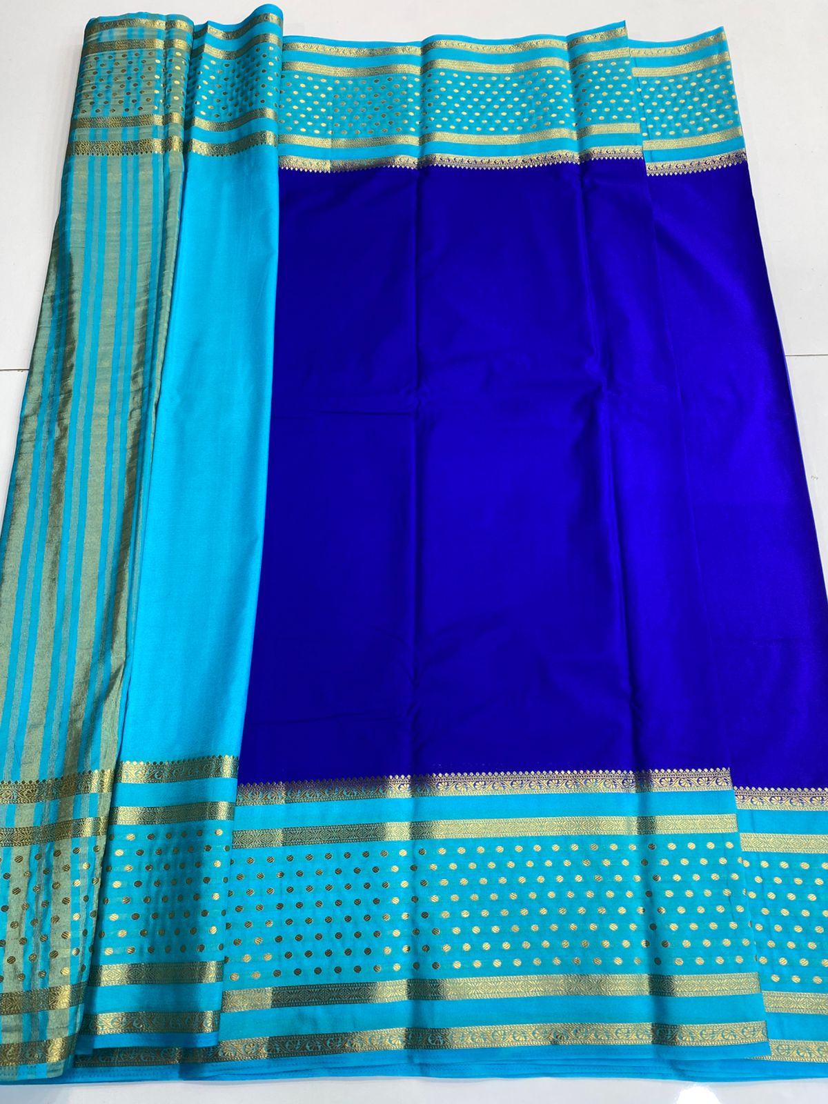 Mysore Crepe Bentex With Butta Border Saree (3121)