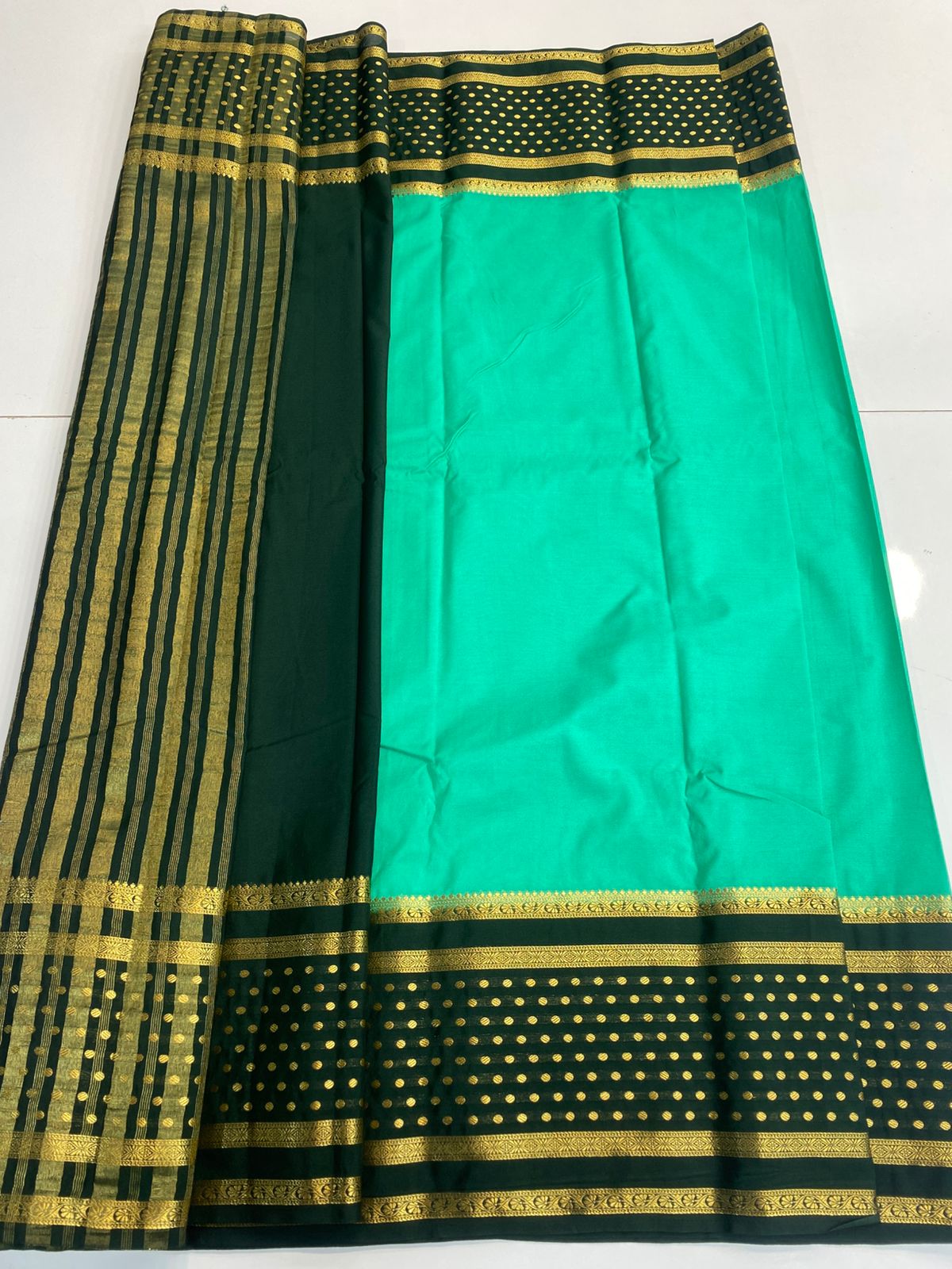 Mysore Crepe Bentex With Butta Border Saree (3121)
