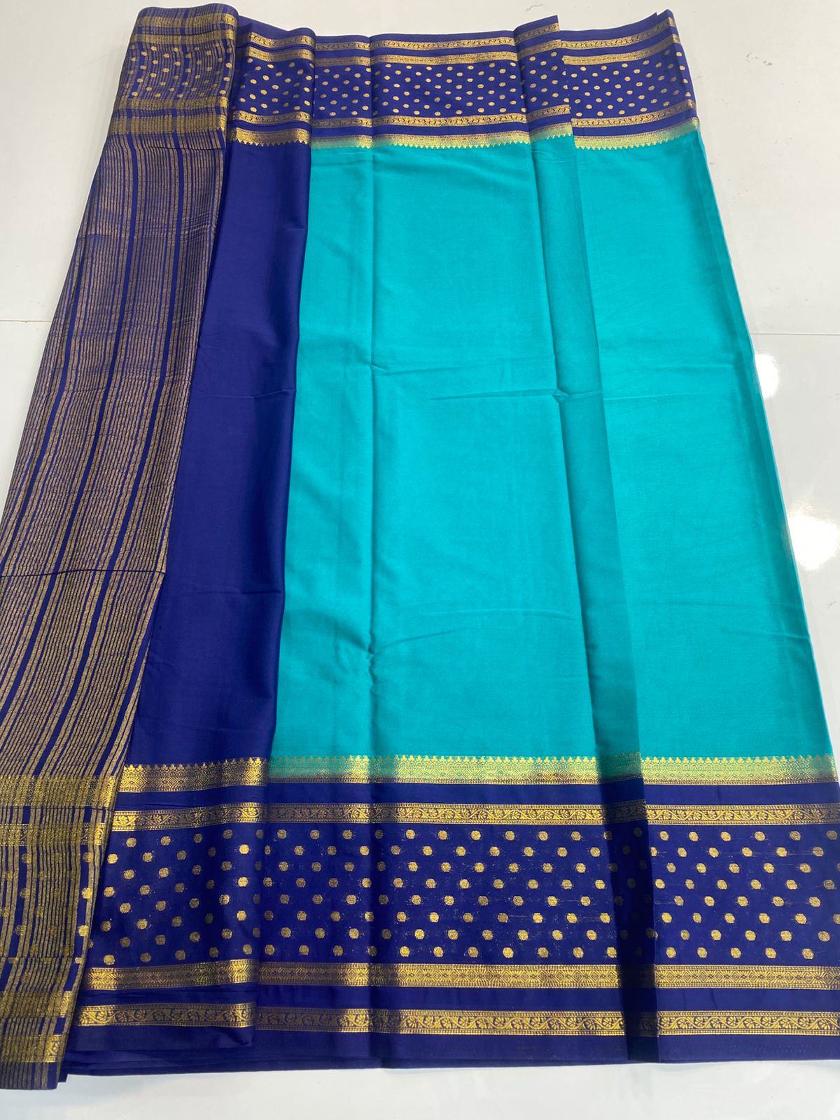 Mysore Crepe Bentex With Butta Border Saree (3164)