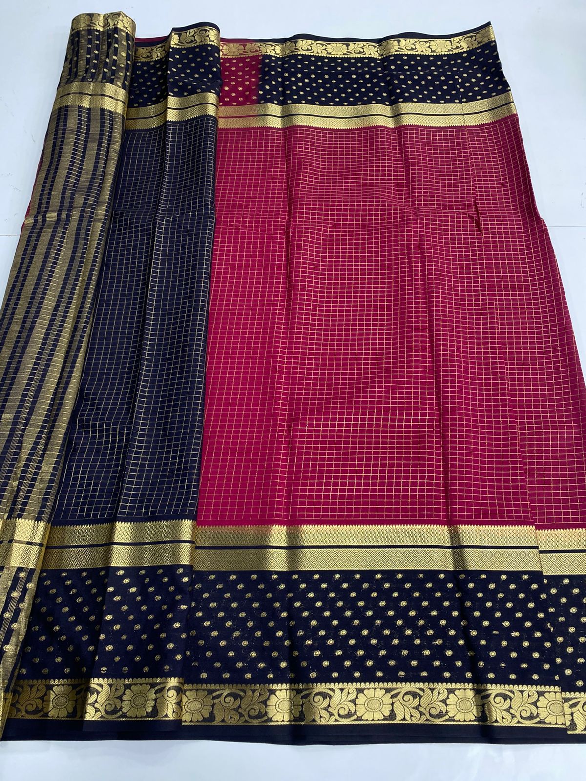 Georgette Chex Zari Butta Border Saree(3172)