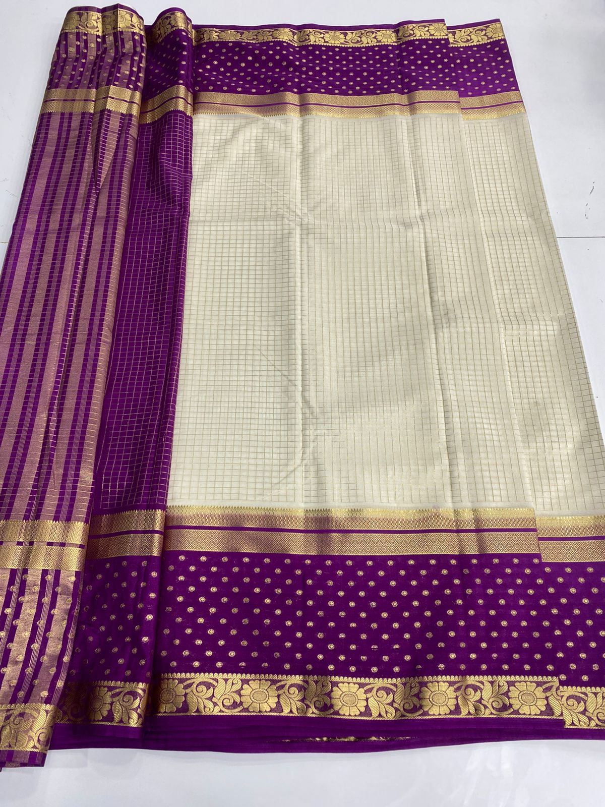 Georgette Chex Zari Butta Border Saree(3172)