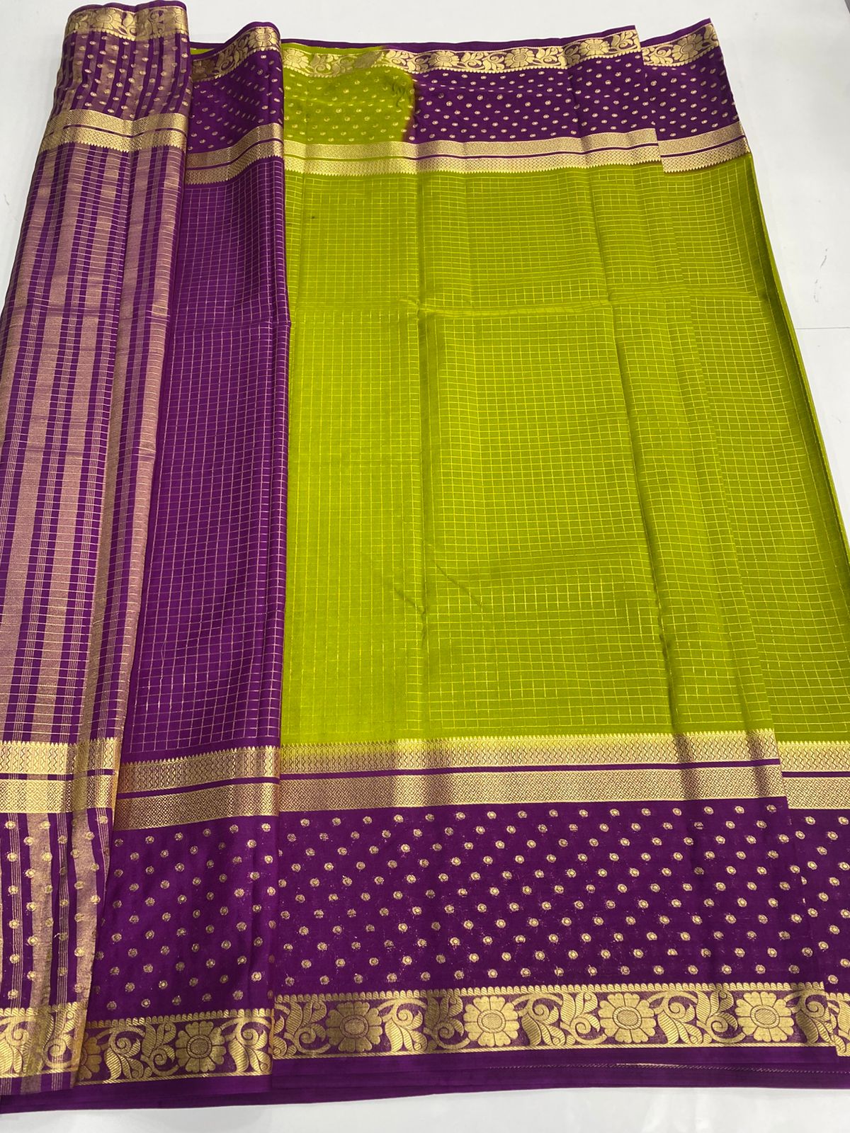 Georgette Chex Zari Butta Border Saree(3172)