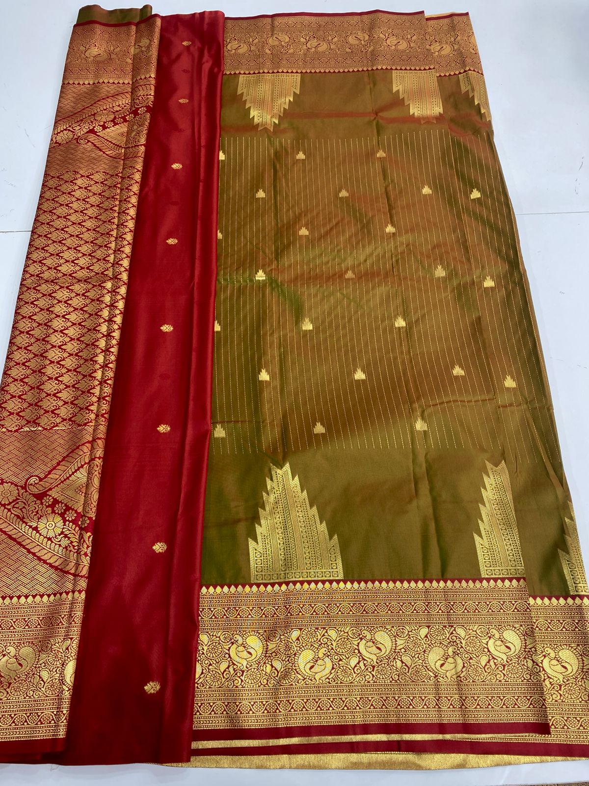 Semi Silk Broket Saree (3167A)
