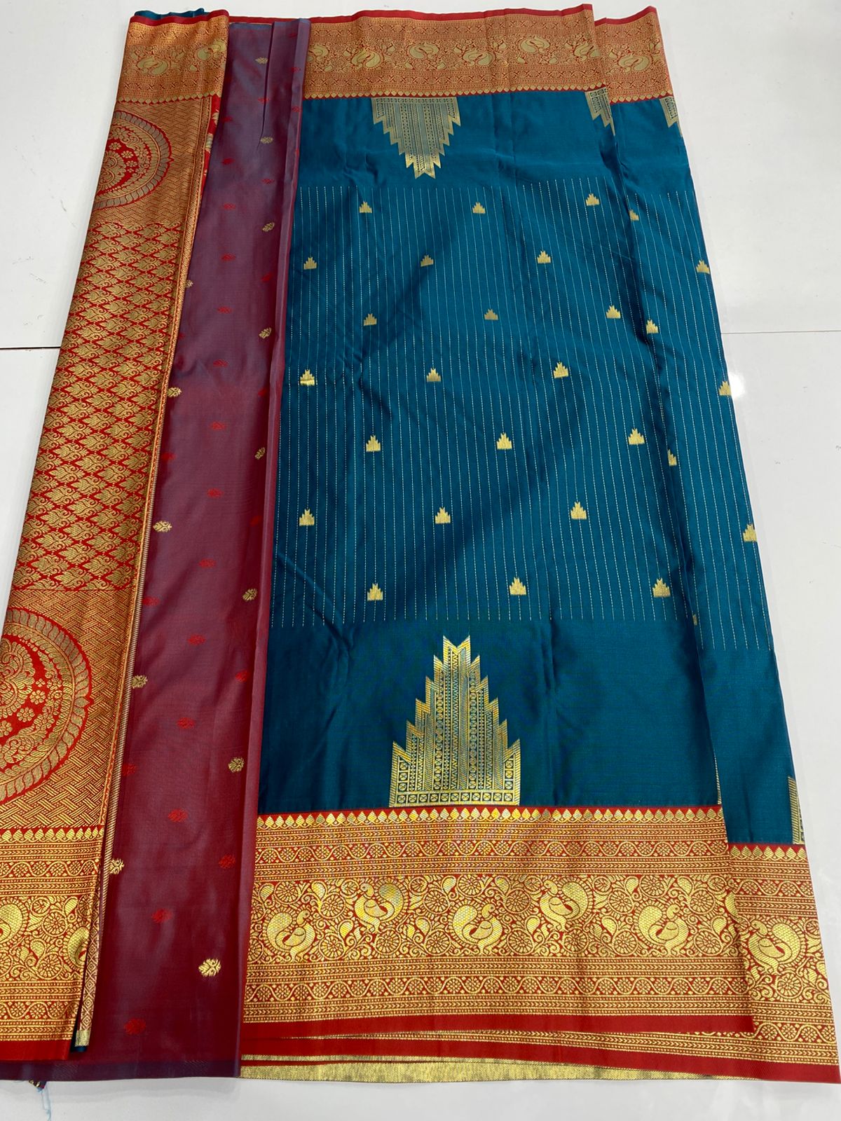 Semi Silk Broket Saree (3167A)