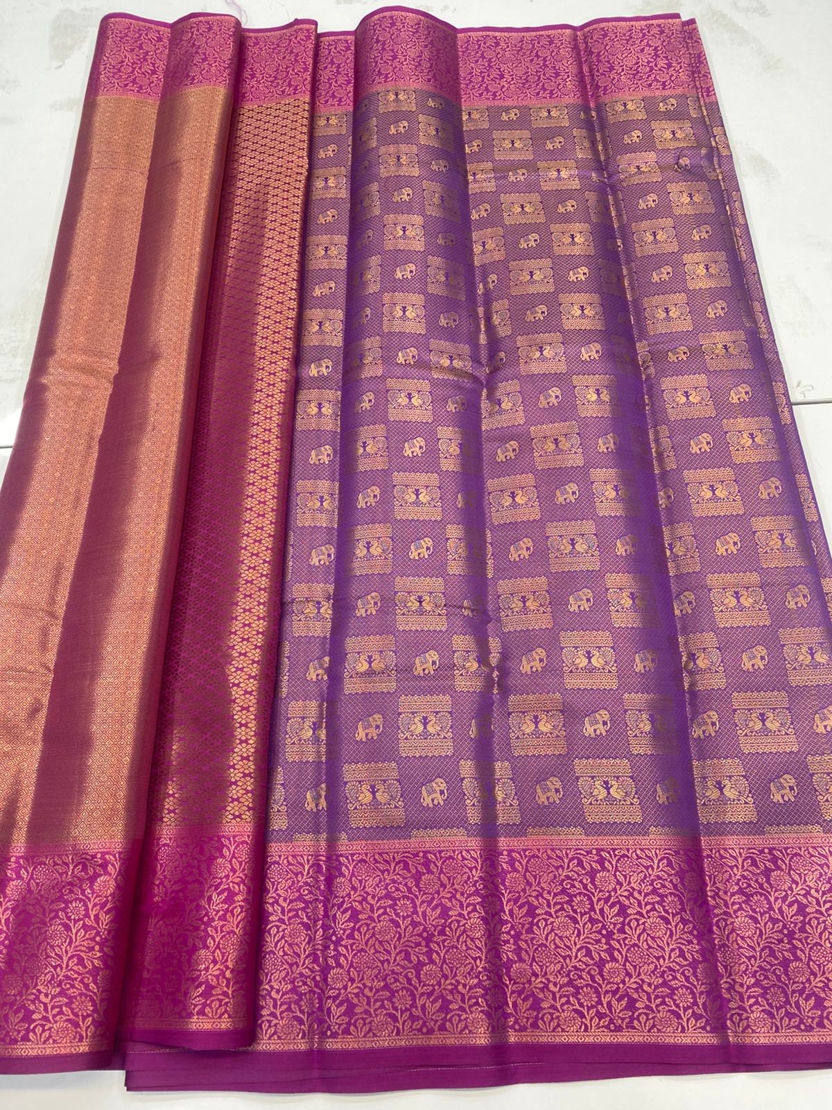Semi Silk Broket Saree(3194D)