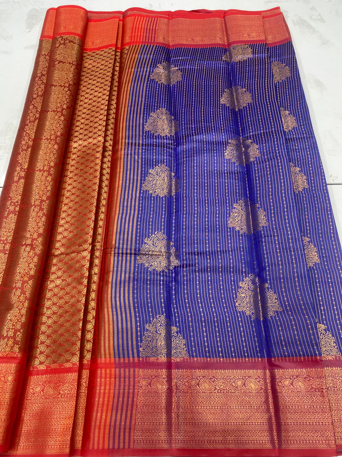 Semi Silk Broket Saree(3194B)