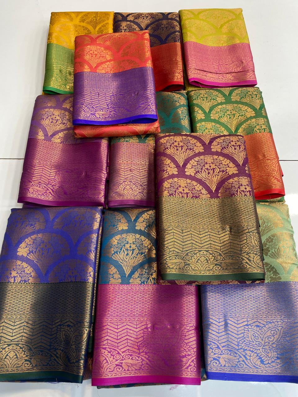 Semi Silk Broket Saree(3194A)