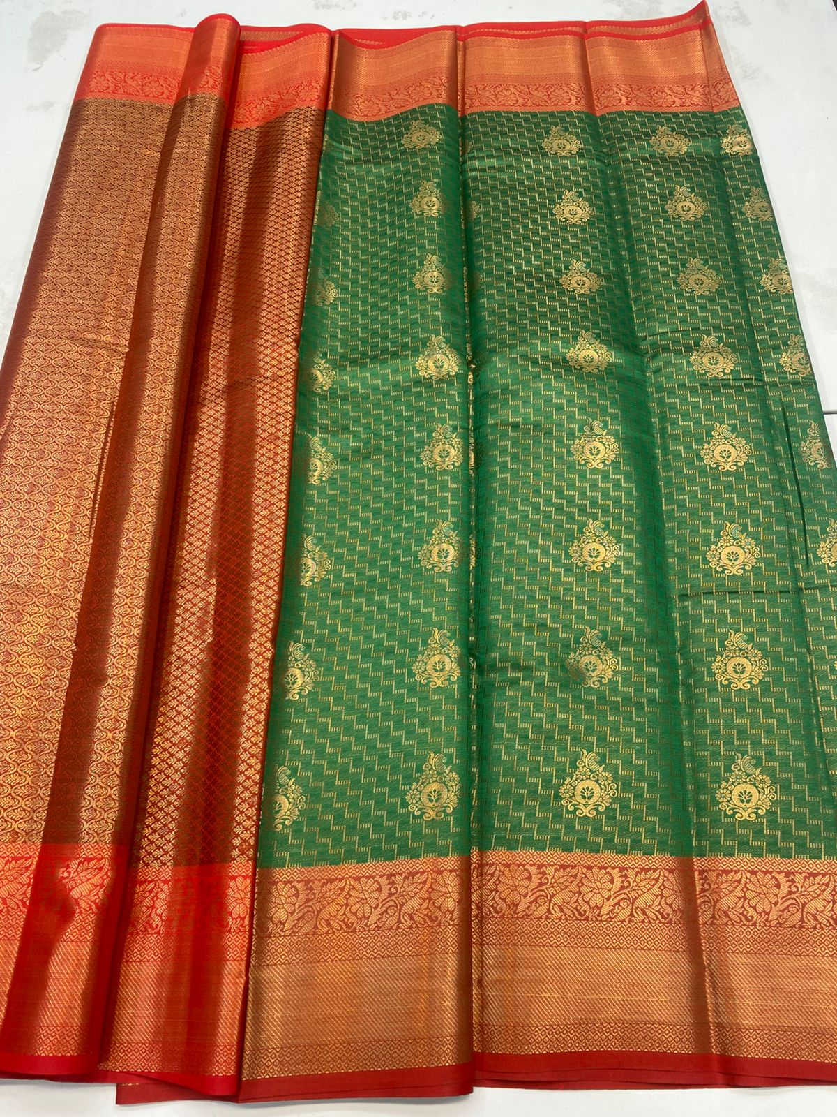 Semi Silk Broket Saree(3194C)